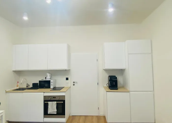 Private Apartment Close To Red Subway Pankrac
